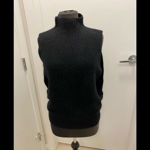 ❤️Banana republic black vest XS